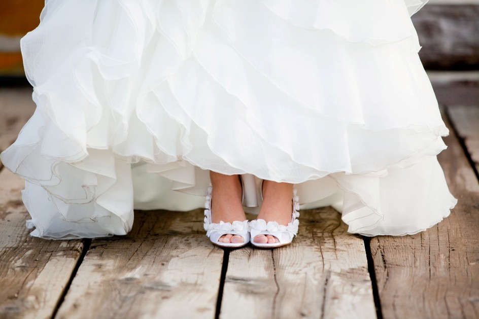 Must-have wedding fashion hacks