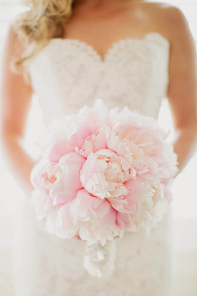 20 PEONY WEDDING BOUQUETS | SocialAndPersonalWeddings.ie