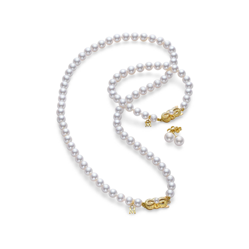 Mikimoto Ayoka Pearl necklace, bracelet and earrings set, €3,935