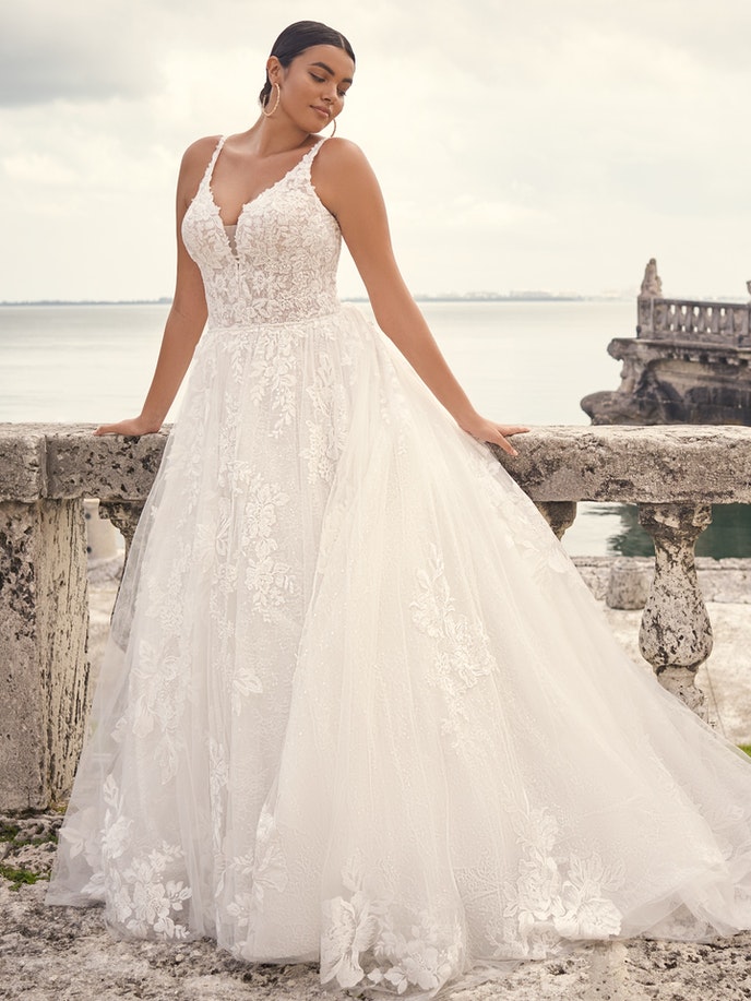 Slim Wedding Dresses With Beading And Lace | Wedding Inspiration | Val  Stefani Blog