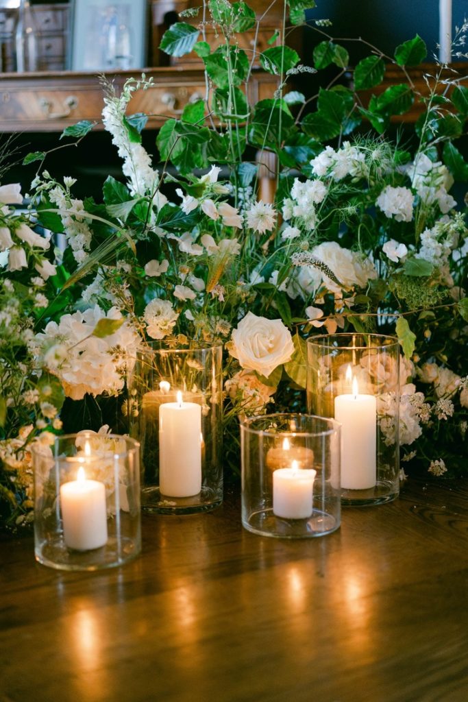 Irish Wedding Venue, flowers and candles in Number 25 Fitzwilliam in Dublin