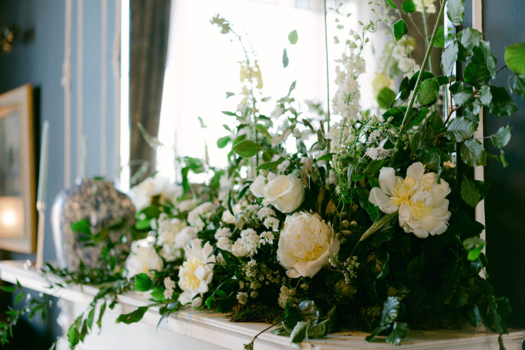Irish Wedding Venue, white and green flowers in Number 25 Fitzwilliam in Dublin